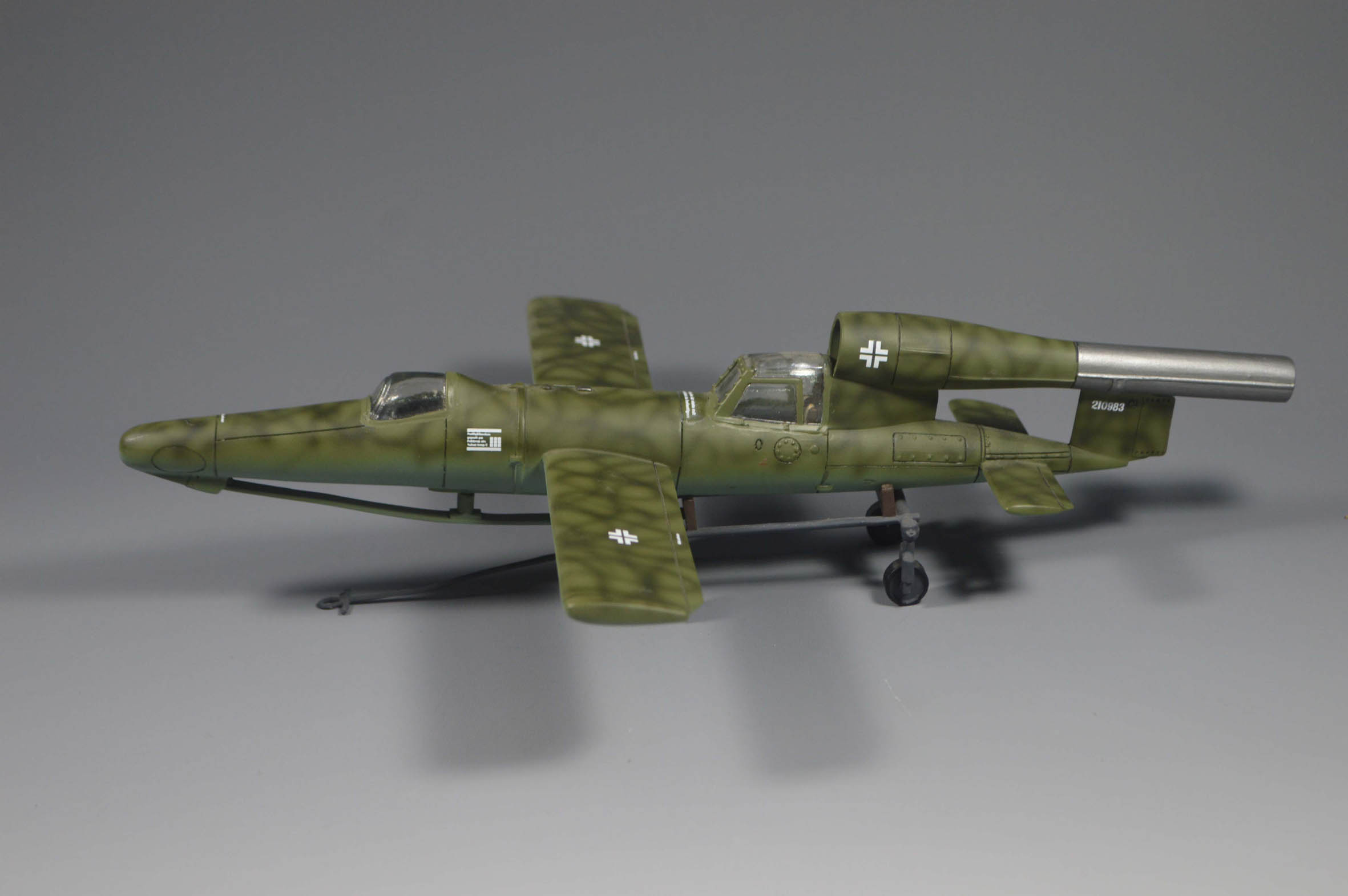 1/30 WW2 Germany V1 FI103 aircraft