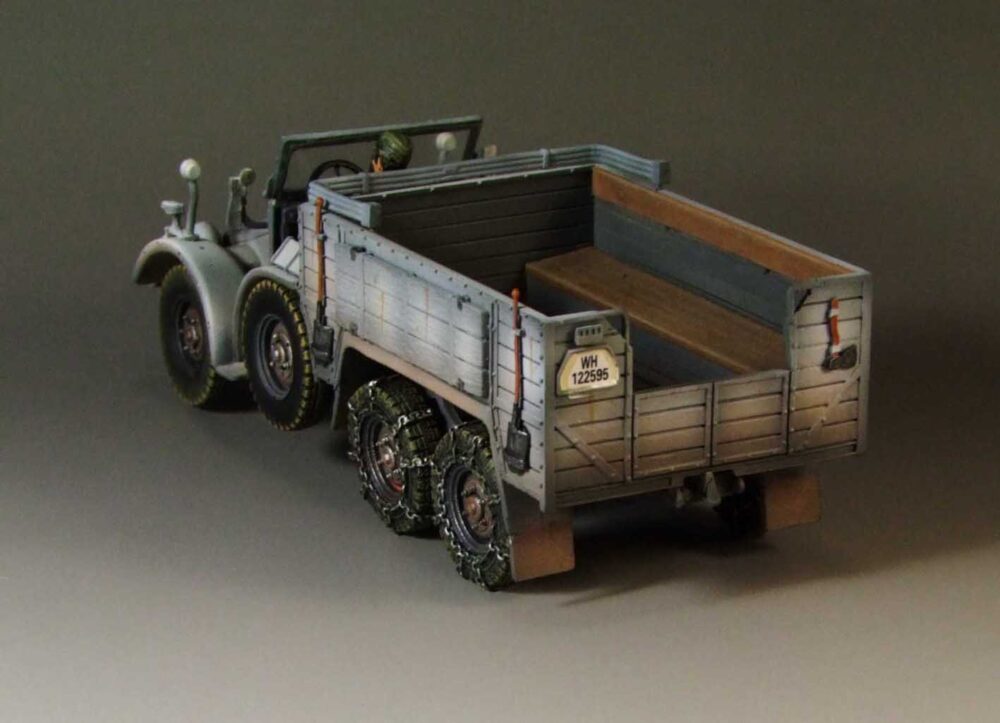 G009 WW2 German Krupp Protze truck Kfz 70 with driver winter version top included - Image 3