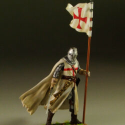 1/30 Templar Knight Standardbearer TEM009