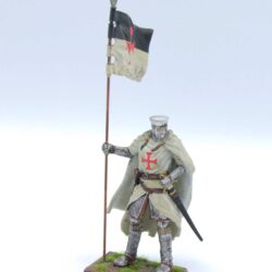 1/30 Templar Knight Standardbearer TEM015