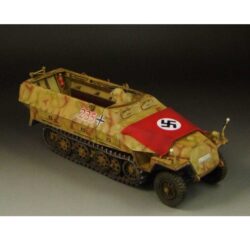 G015 WWII German SdKfz 251/D Halftrack camouflage No.235 (Copy)