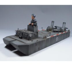 WW2 German Panzerfahre Gepanzerte Landwasserschlepper Flat version