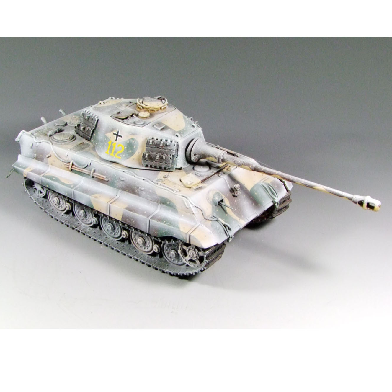 1/30 WW2 German Tank King Tiger winter version by Collectors Showcases