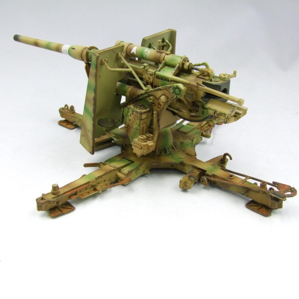 G047 World War 2 German 8.8cm Flak gun with trailers camouflage version - Image 5